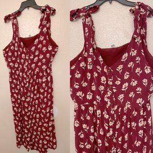 Red floral print boho feminine romantic button front midi dress tie shoulder XL